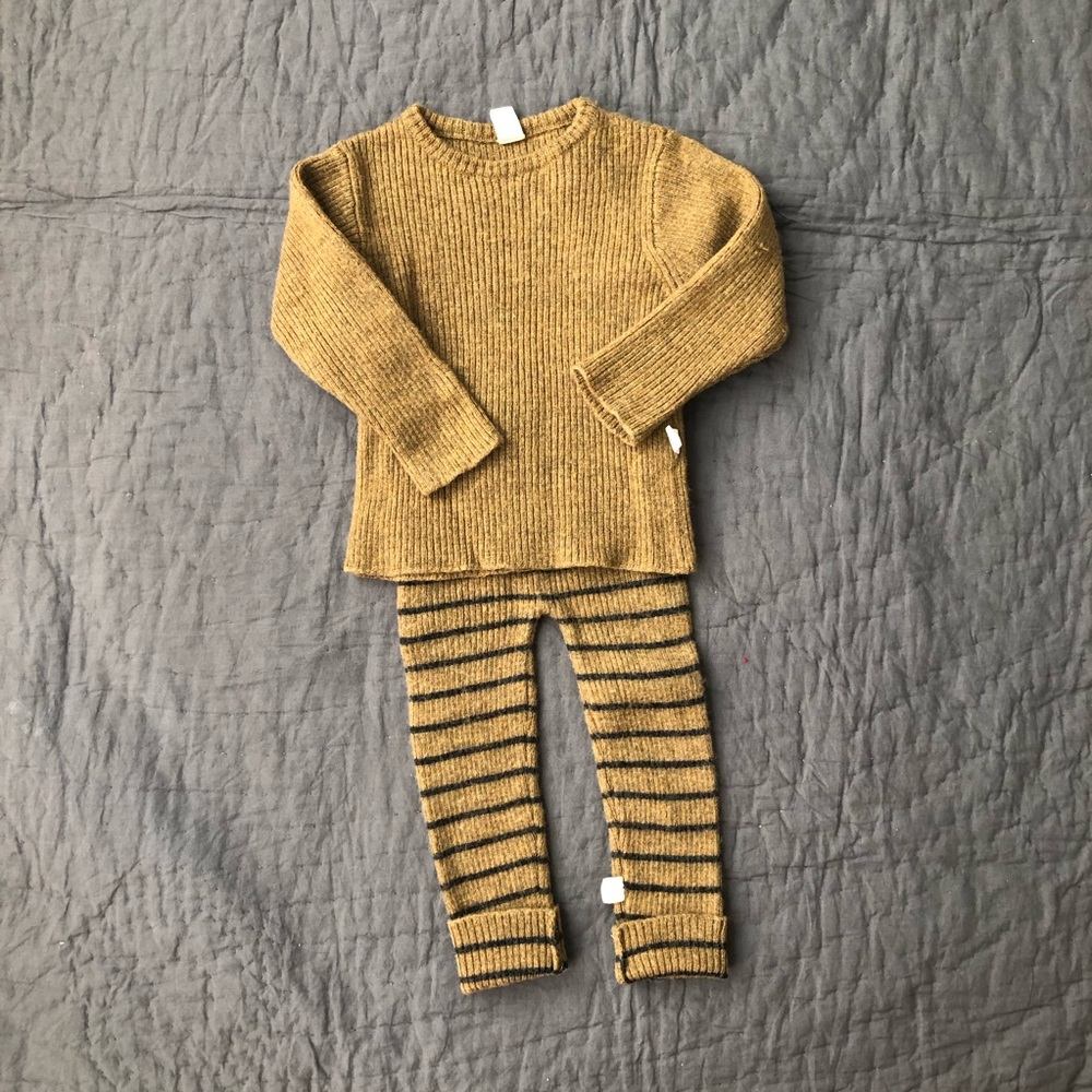 Nui Organics merino knit leggings and sweater set